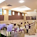 Atlas Hotel 4*