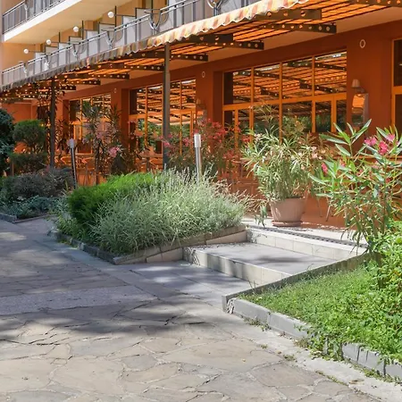 Atlas Hotel 4*