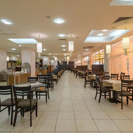 Atlas Отель Золотые Пески